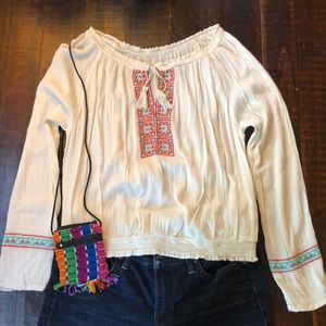 Hollister Boho embroidered peasant shirt
